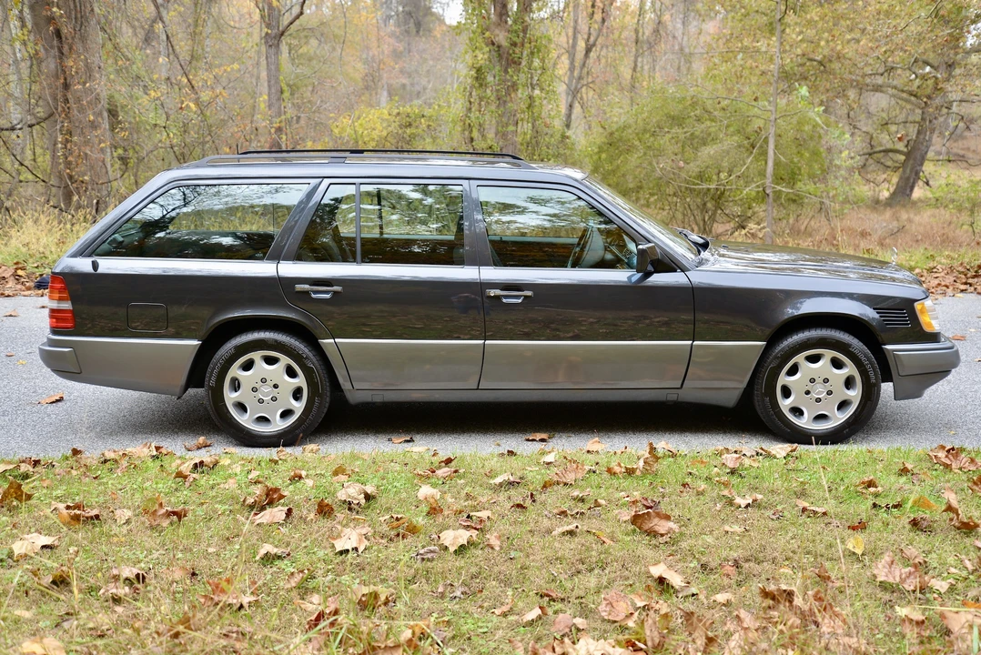 1994 Mercedes-Benz W124 E-Class - Image 9 of 31