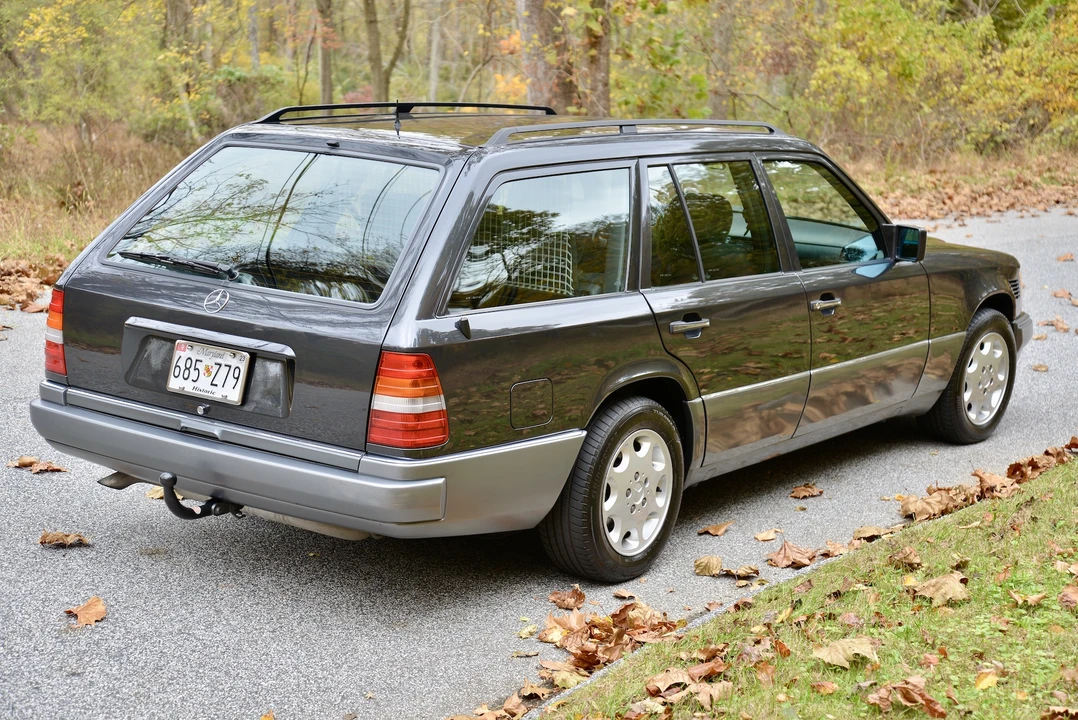 1994 Mercedes-Benz W124 E-Class - Image 11 of 31