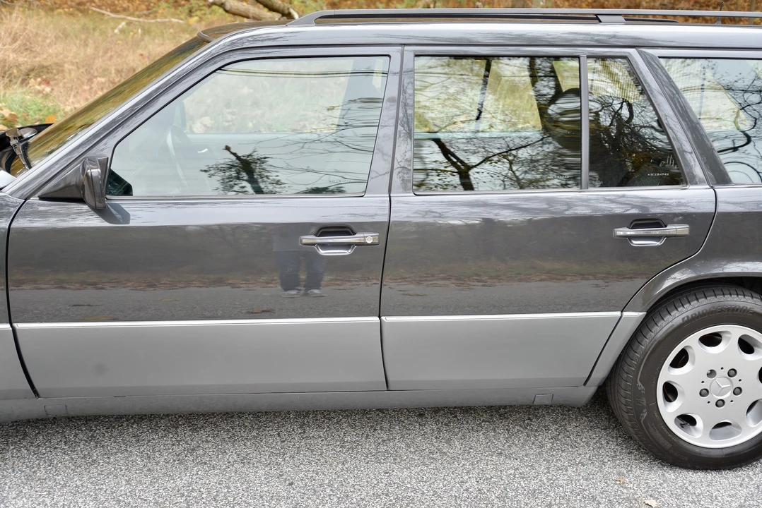 1994 Mercedes-Benz W124 E-Class - Image 23 of 31
