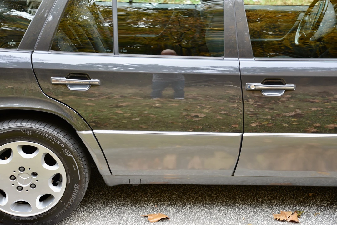 1994 Mercedes-Benz W124 E-Class - Image 26 of 31
