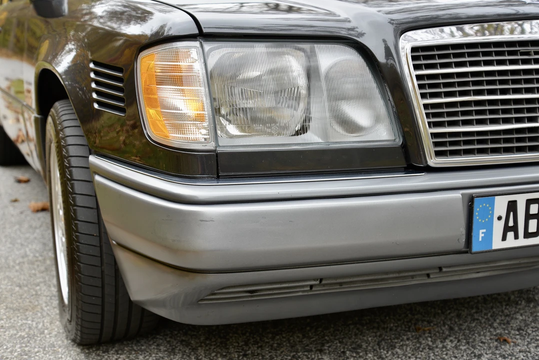 1994 Mercedes-Benz W124 E-Class - Image 19 of 31