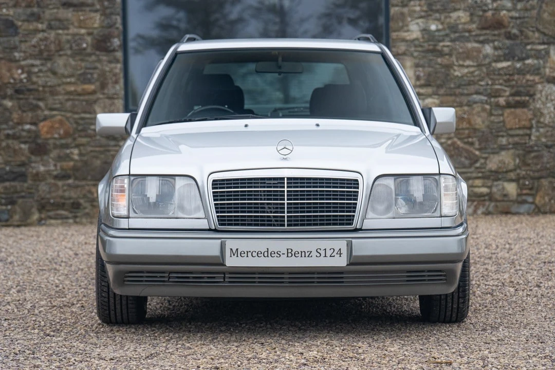 1994 Mercedes-Benz W124 E-Class - Image 2 of 31