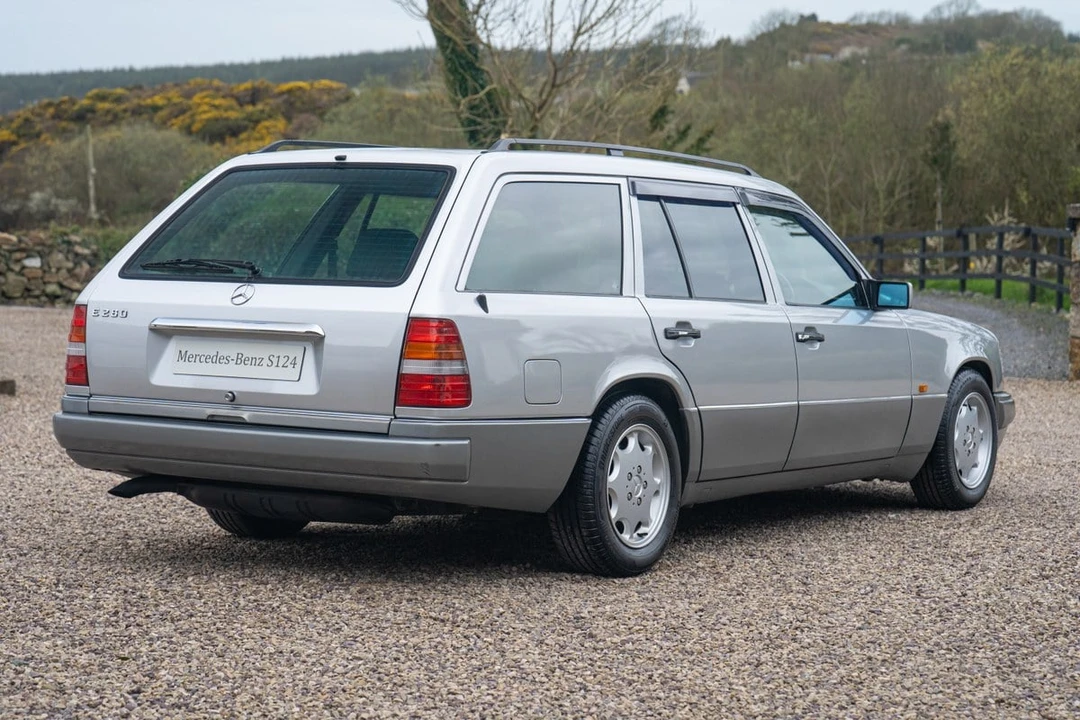 1994 Mercedes-Benz W124 E-Class - Image 9 of 31