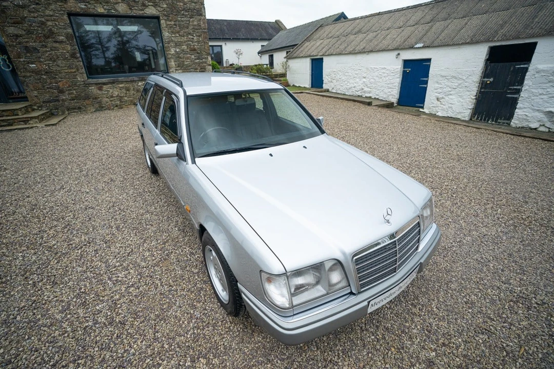 1994 Mercedes-Benz W124 E-Class - Image 16 of 31