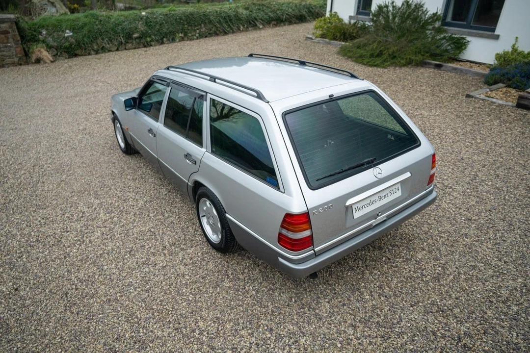 1994 Mercedes-Benz W124 E-Class - Image 14 of 31
