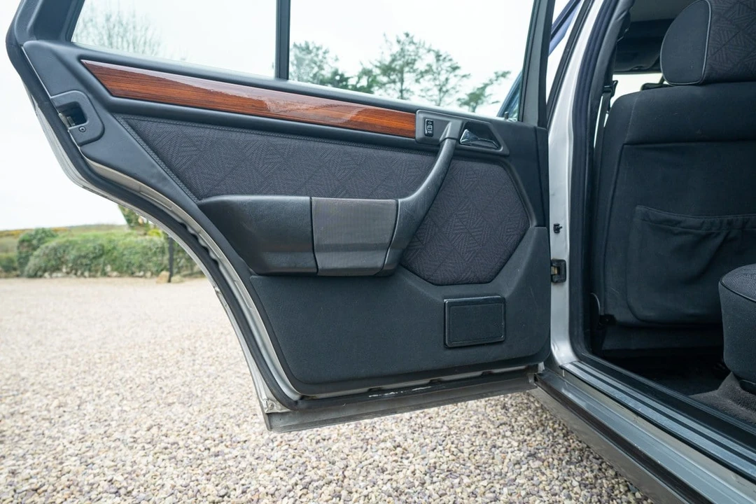 1994 Mercedes-Benz W124 E-Class - Image 30 of 31