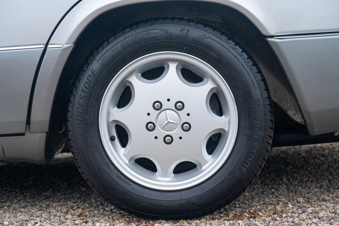 1994 Mercedes-Benz W124 E-Class - Image 22 of 31