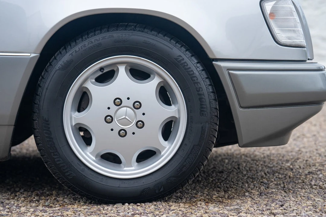 1994 Mercedes-Benz W124 E-Class - Image 24 of 31