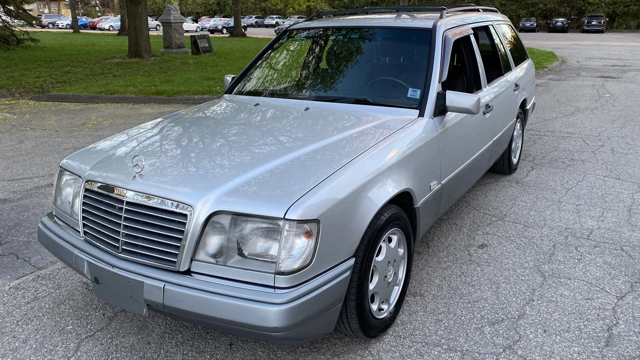 1994 Mercedes-Benz W124 E-Class - Image 5 of 31