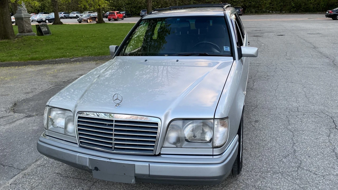 1994 Mercedes-Benz W124 E-Class - Image 9 of 31