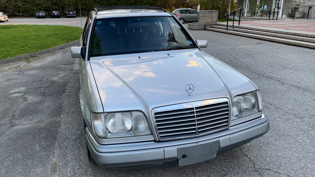 1994 Mercedes-Benz W124 E-Class - Image 15 of 31