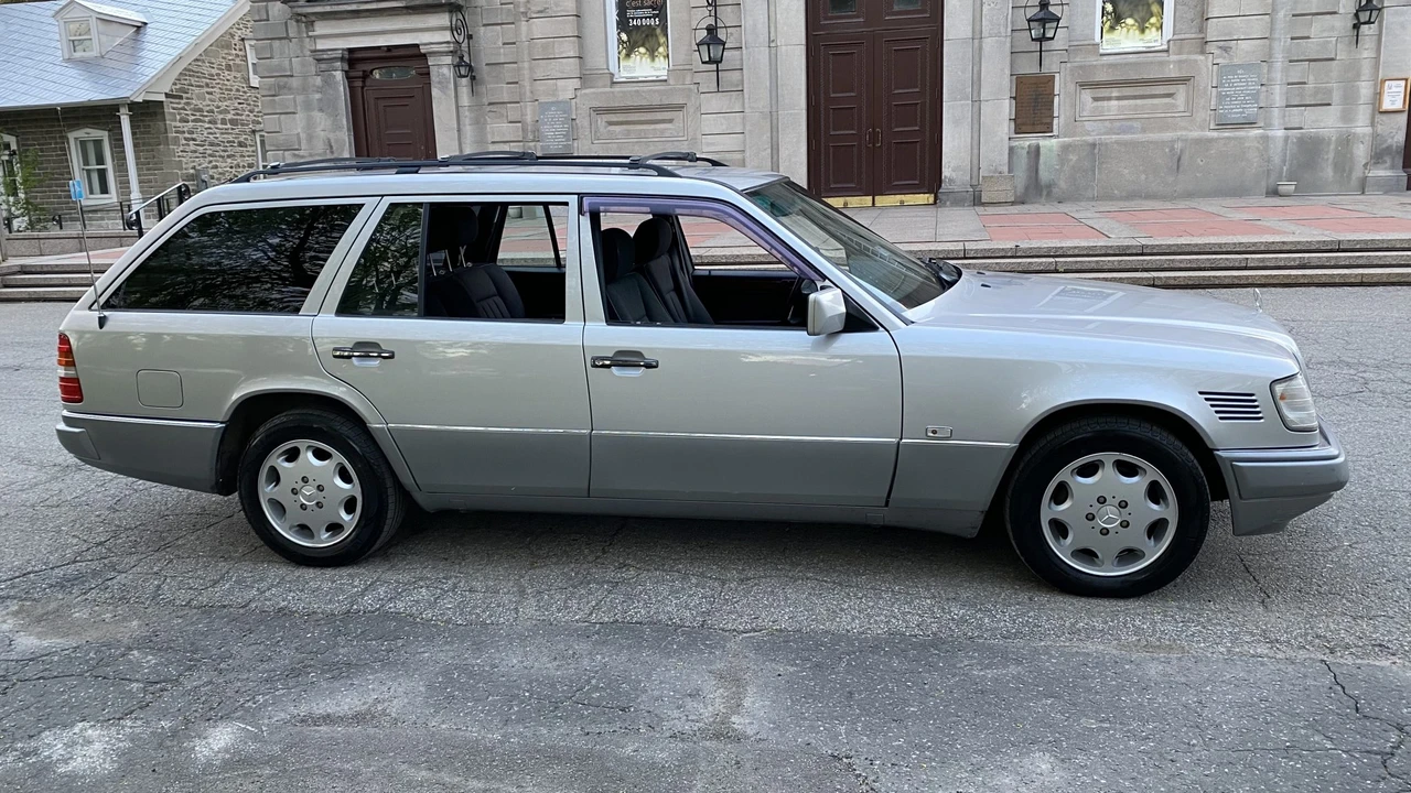1994 Mercedes-Benz W124 E-Class - Image 23 of 31