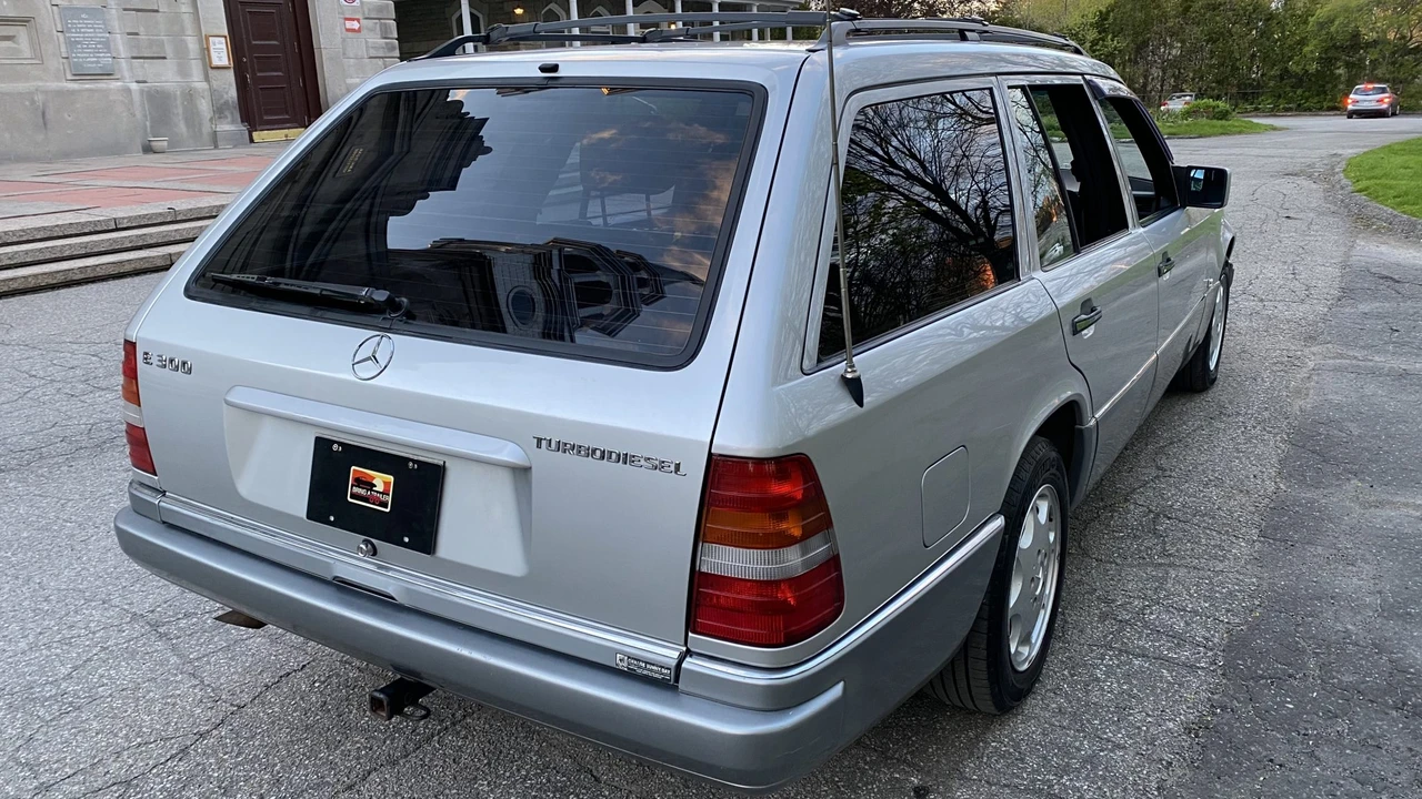 1994 Mercedes-Benz W124 E-Class - Image 30 of 31