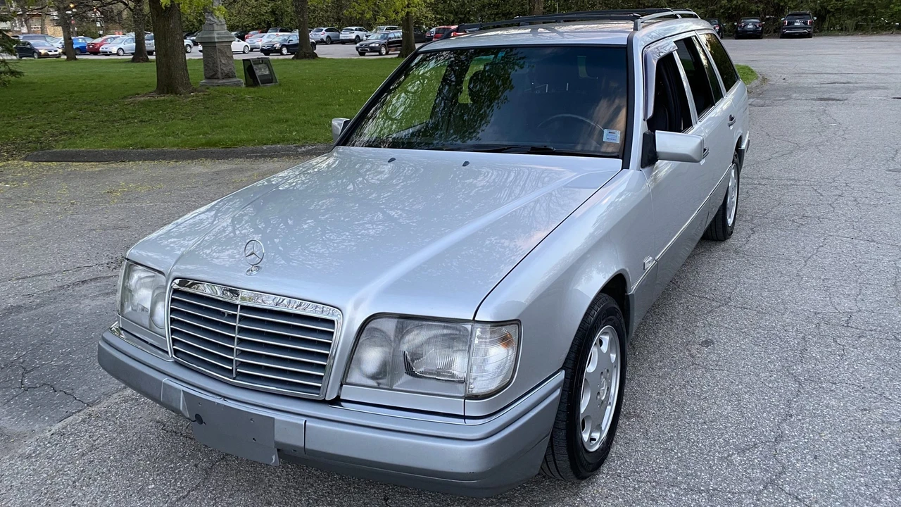 1994 Mercedes-Benz W124 E-Class - Image 8 of 31