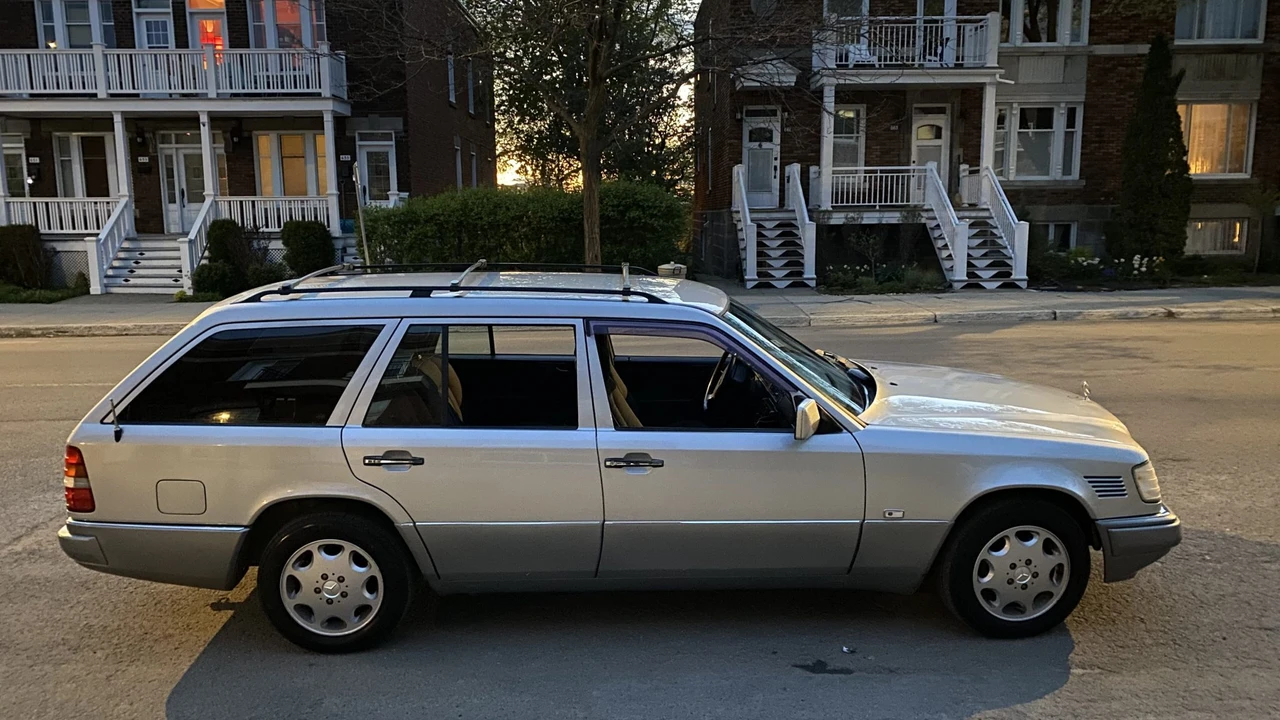 1994 Mercedes-Benz W124 E-Class - Image 25 of 31