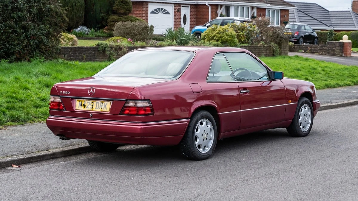 1994 Mercedes-Benz W124 E-Class - Image 4 of 30