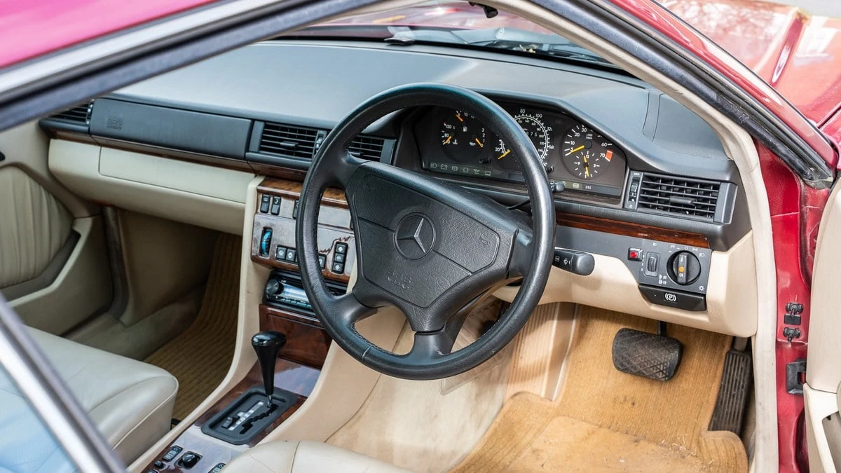 1994 Mercedes-Benz W124 E-Class - Image 6 of 30