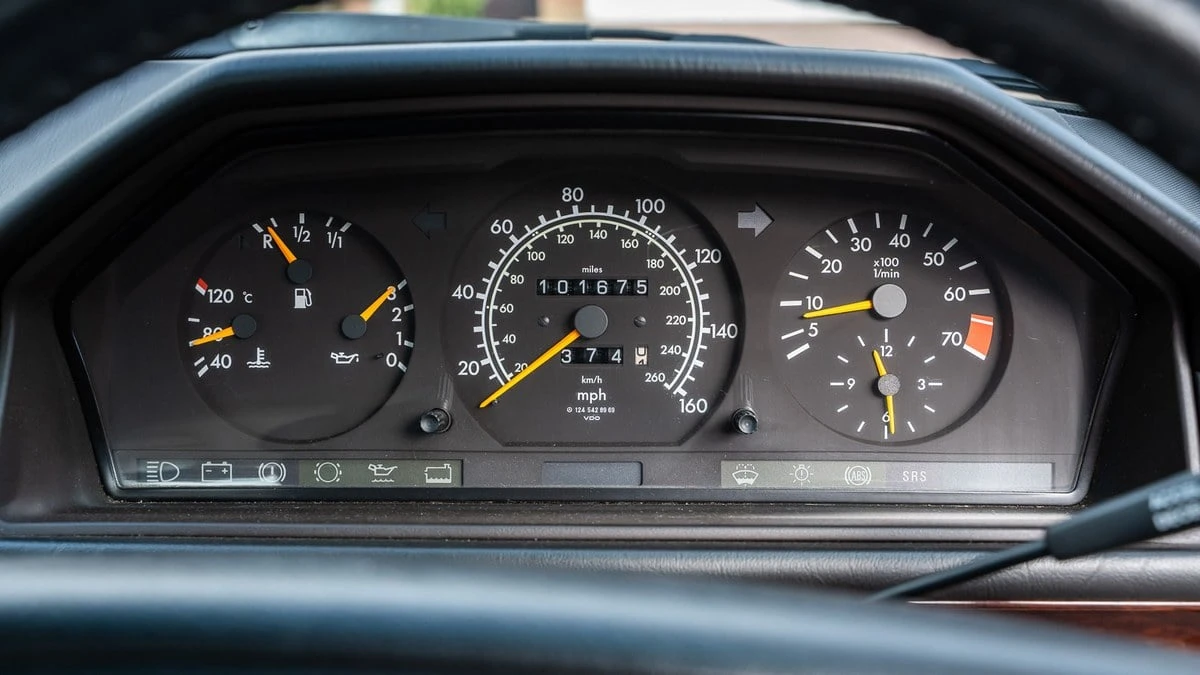 1994 Mercedes-Benz W124 E-Class - Image 29 of 30