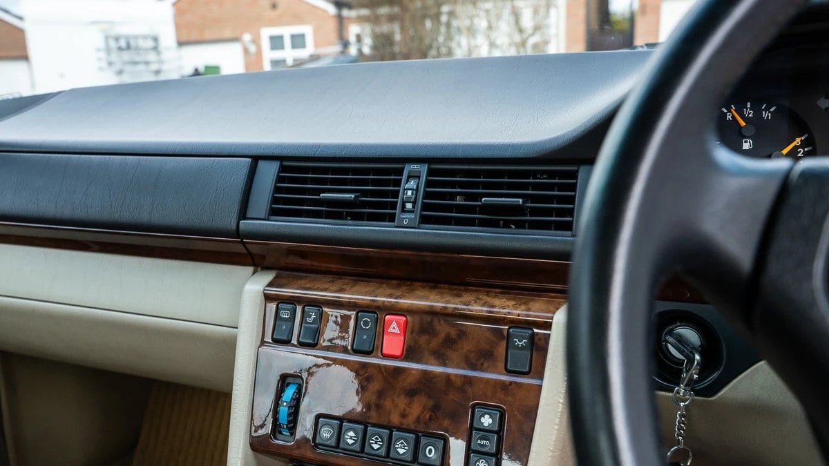 1994 Mercedes-Benz W124 E-Class - Image 30 of 30