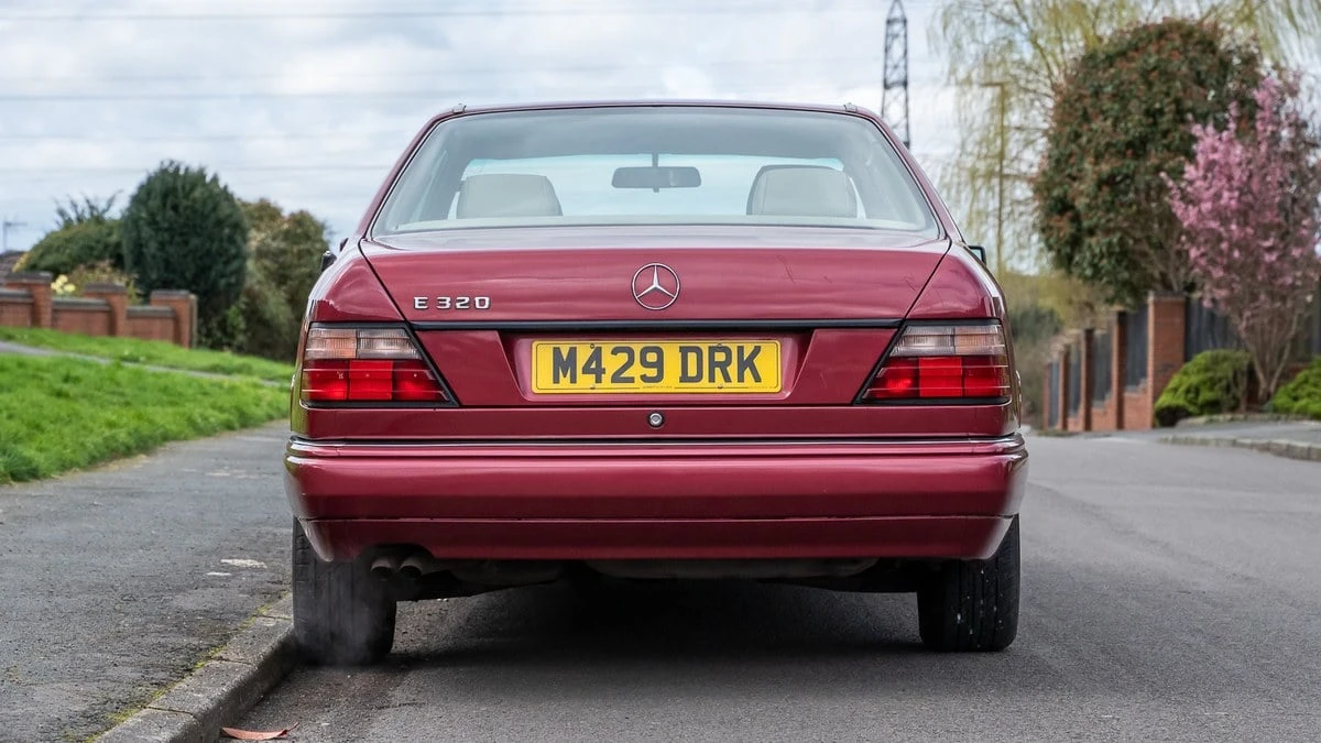 1994 Mercedes-Benz W124 E-Class - Image 15 of 30