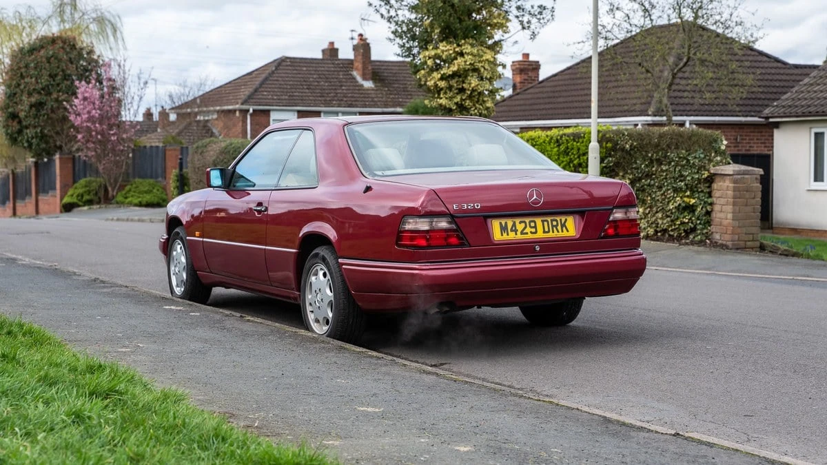 1994 Mercedes-Benz W124 E-Class - Image 16 of 30