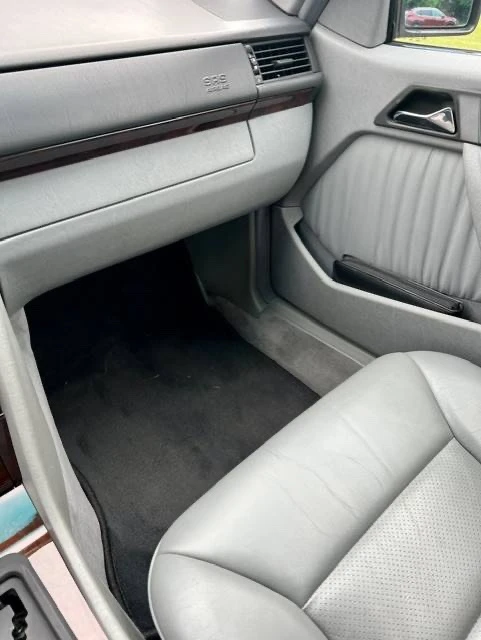 1994 Mercedes-Benz W124 E-Class - Image 9 of 18