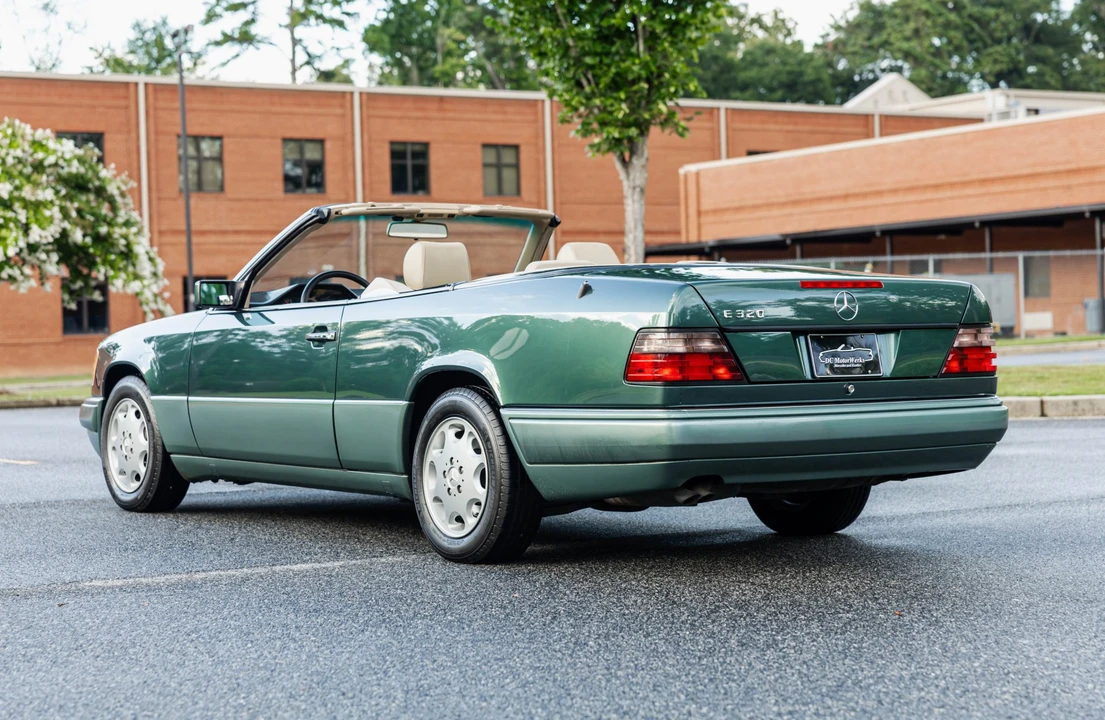 1994 Mercedes-Benz W124 E-Class - Image 12 of 31