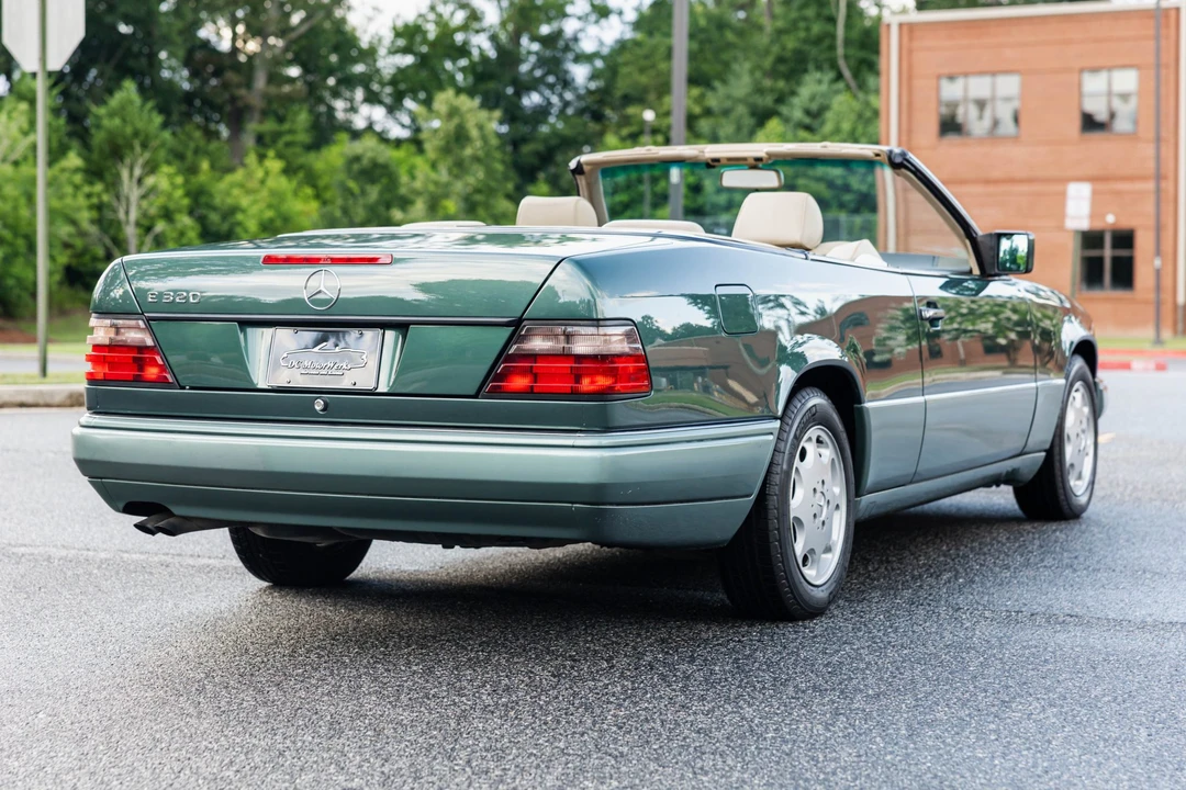 1994 Mercedes-Benz W124 E-Class - Image 15 of 31