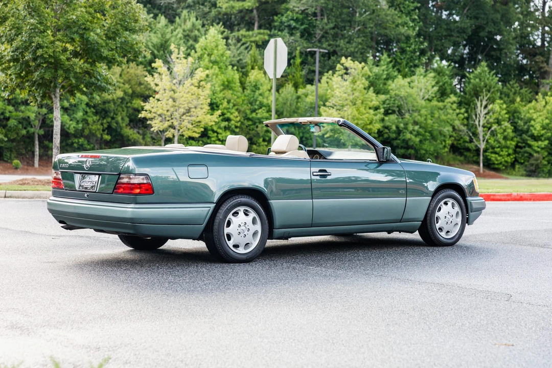 1994 Mercedes-Benz W124 E-Class - Image 17 of 31