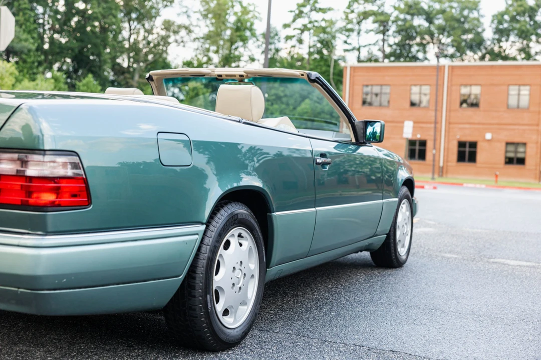 1994 Mercedes-Benz W124 E-Class - Image 29 of 31