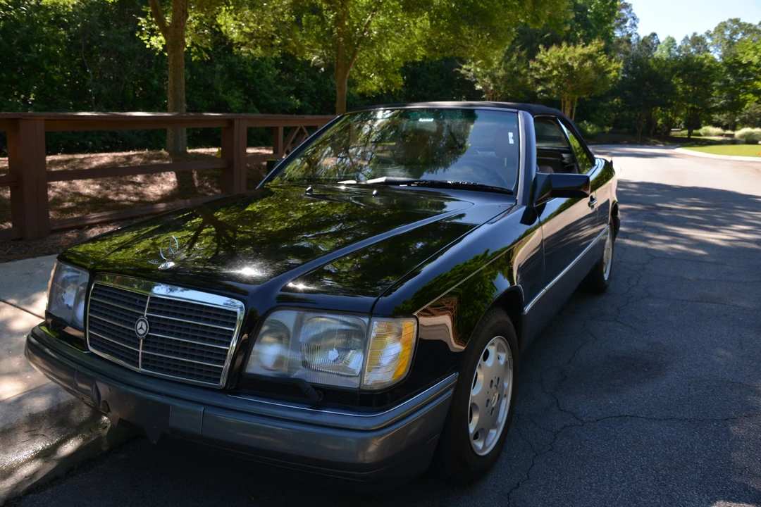 1994 Mercedes-Benz W124 E-Class - Image 9 of 31