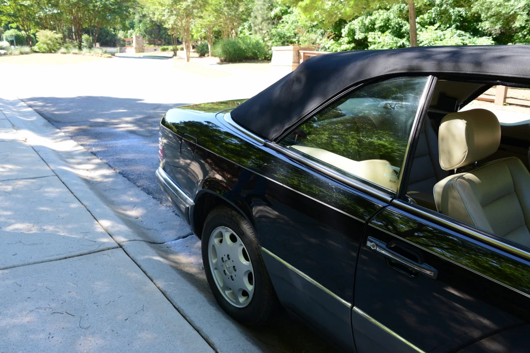 1994 Mercedes-Benz W124 E-Class - Image 30 of 31
