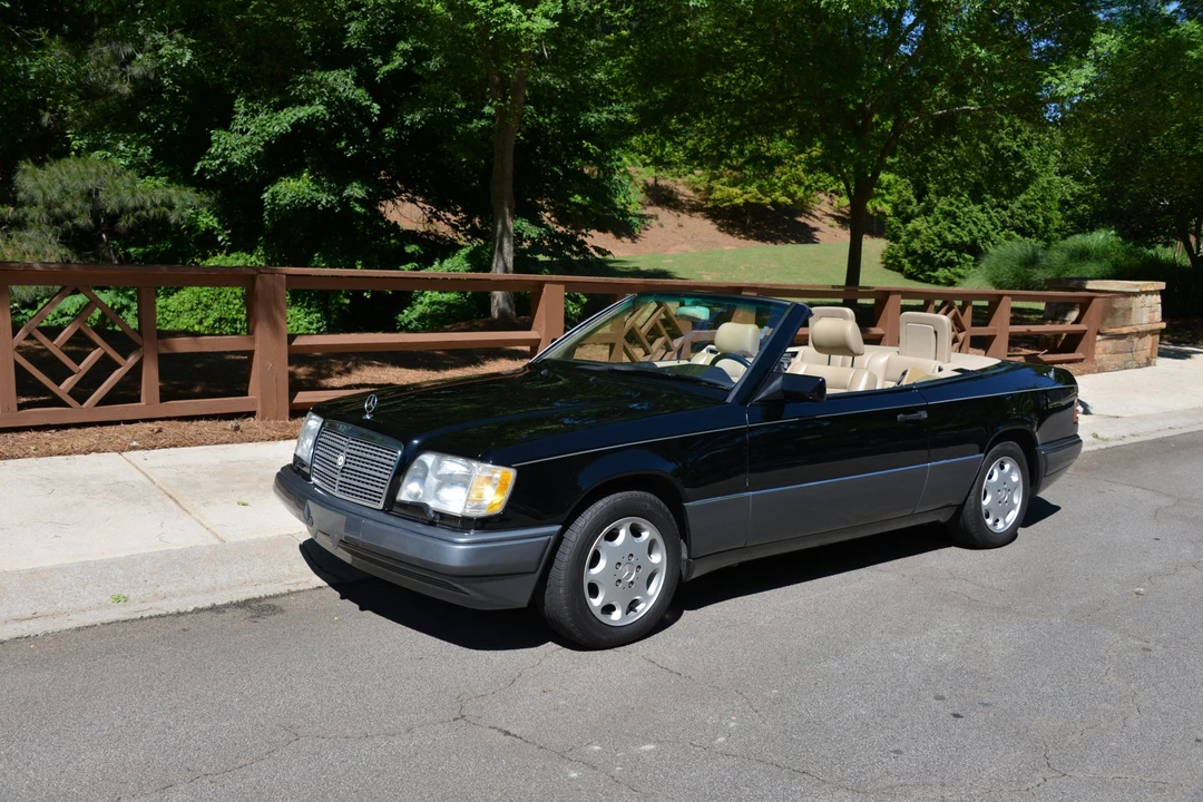 1994 Mercedes-Benz W124 E-Class - Image 11 of 31
