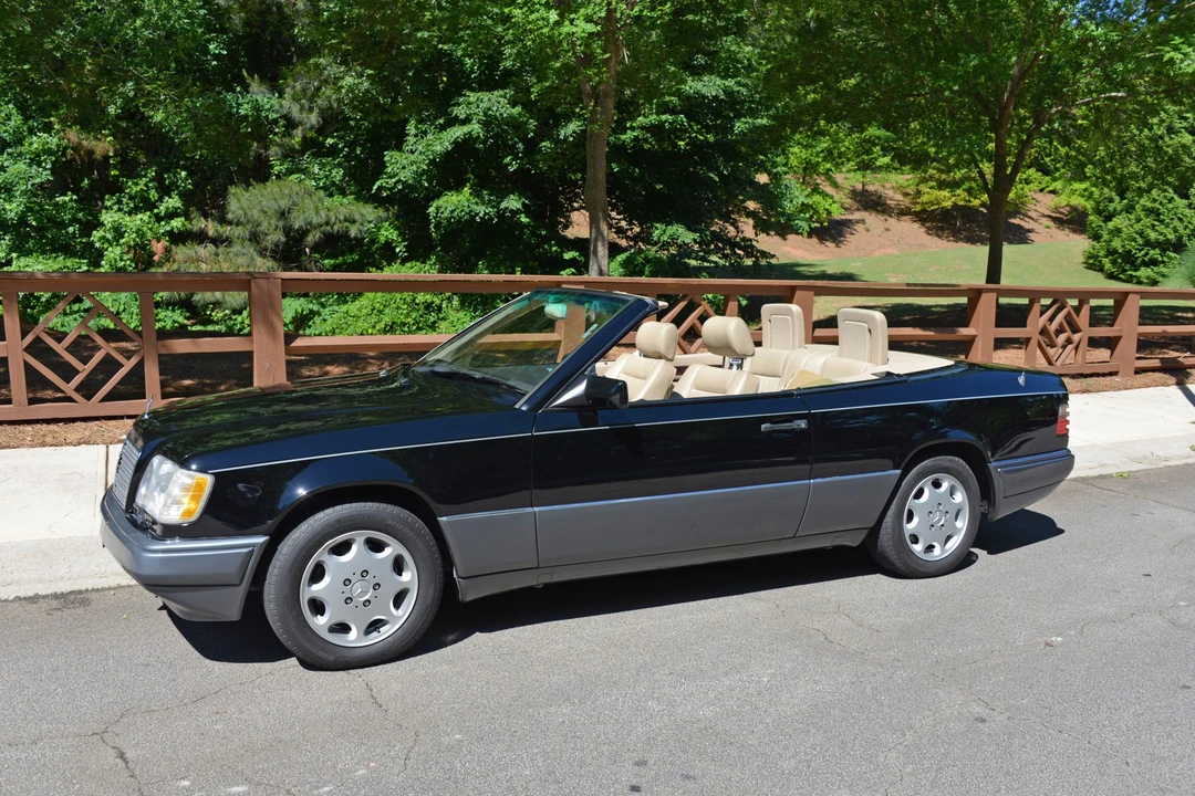 1994 Mercedes-Benz W124 E-Class - Image 13 of 31