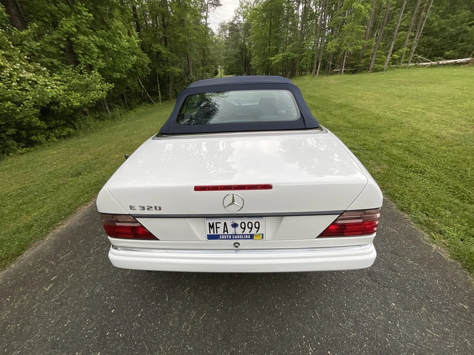 1994 Mercedes-Benz W124 E-Class - Image 23 of 31