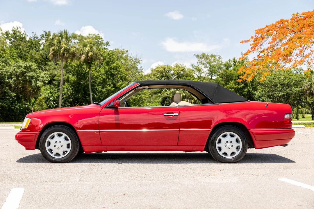 1994 Mercedes-Benz W124 E-Class - Image 12 of 31