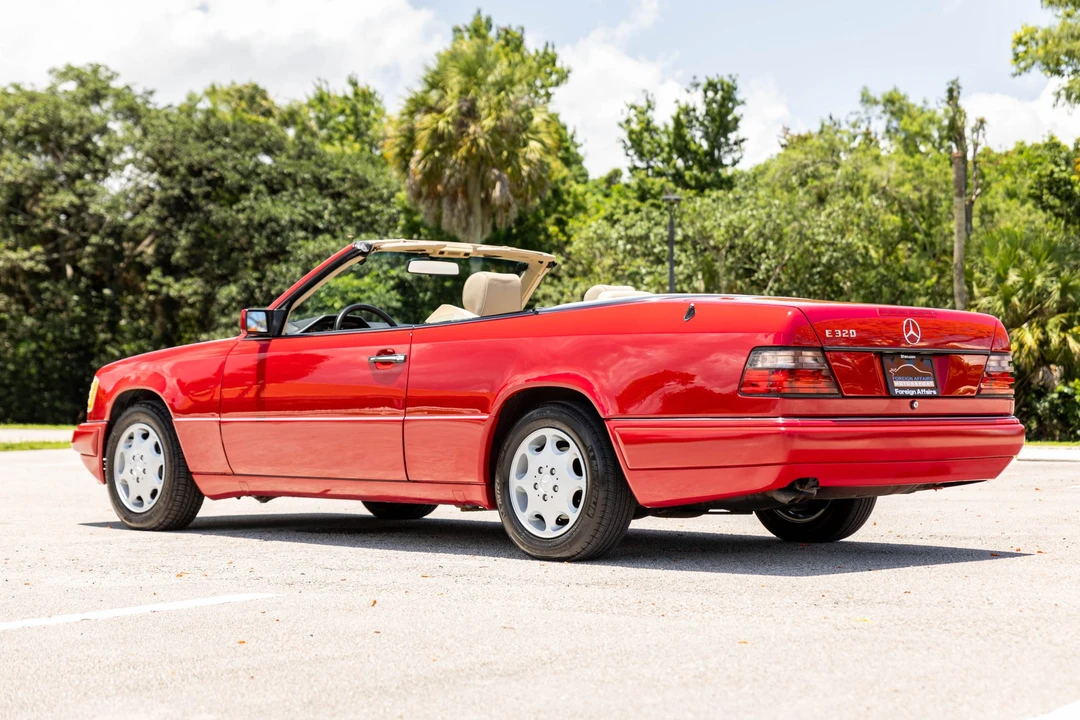1994 Mercedes-Benz W124 E-Class - Image 8 of 31