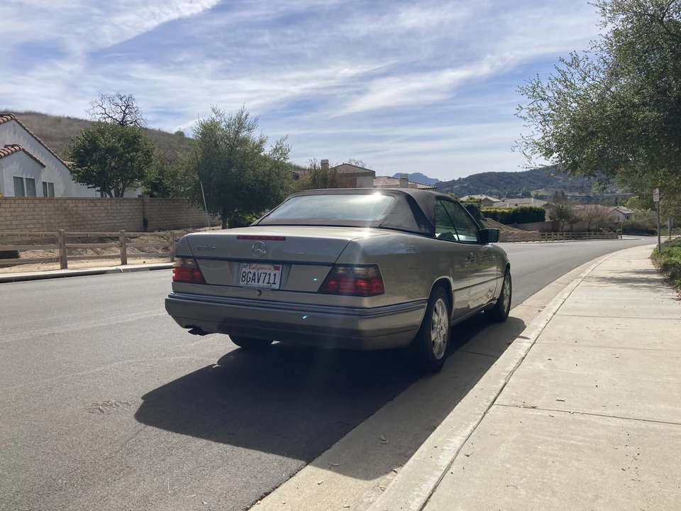1994 Mercedes-Benz W124 E-Class - Image 9 of 31