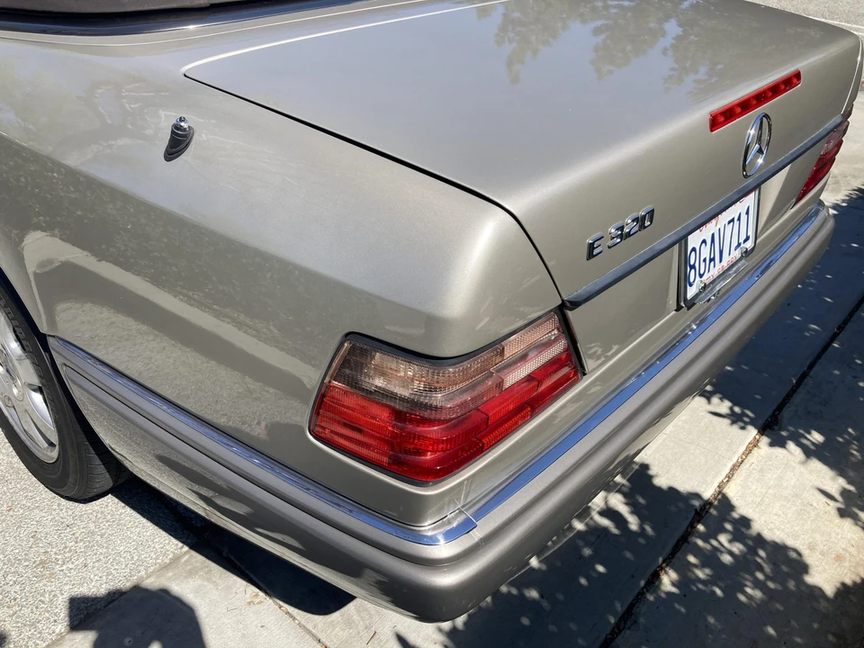 1994 Mercedes-Benz W124 E-Class - Image 18 of 31