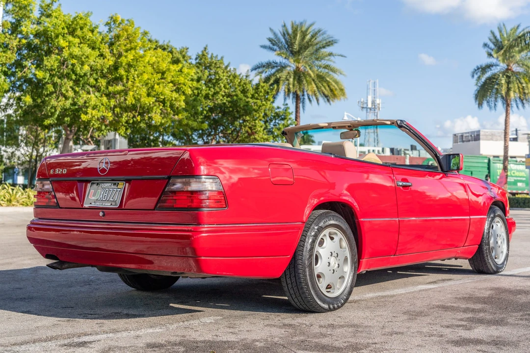 1994 Mercedes-Benz W124 E-Class - Image 7 of 31