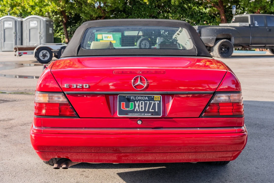 1994 Mercedes-Benz W124 E-Class - Image 14 of 31