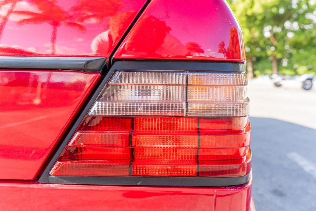 1994 Mercedes-Benz W124 E-Class - Image 27 of 31