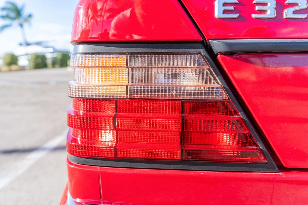 1994 Mercedes-Benz W124 E-Class - Image 26 of 31