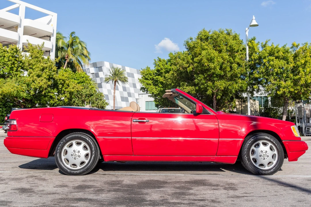 1994 Mercedes-Benz W124 E-Class - Image 8 of 31