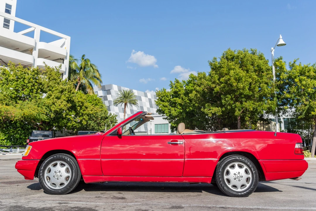 1994 Mercedes-Benz W124 E-Class - Image 3 of 31