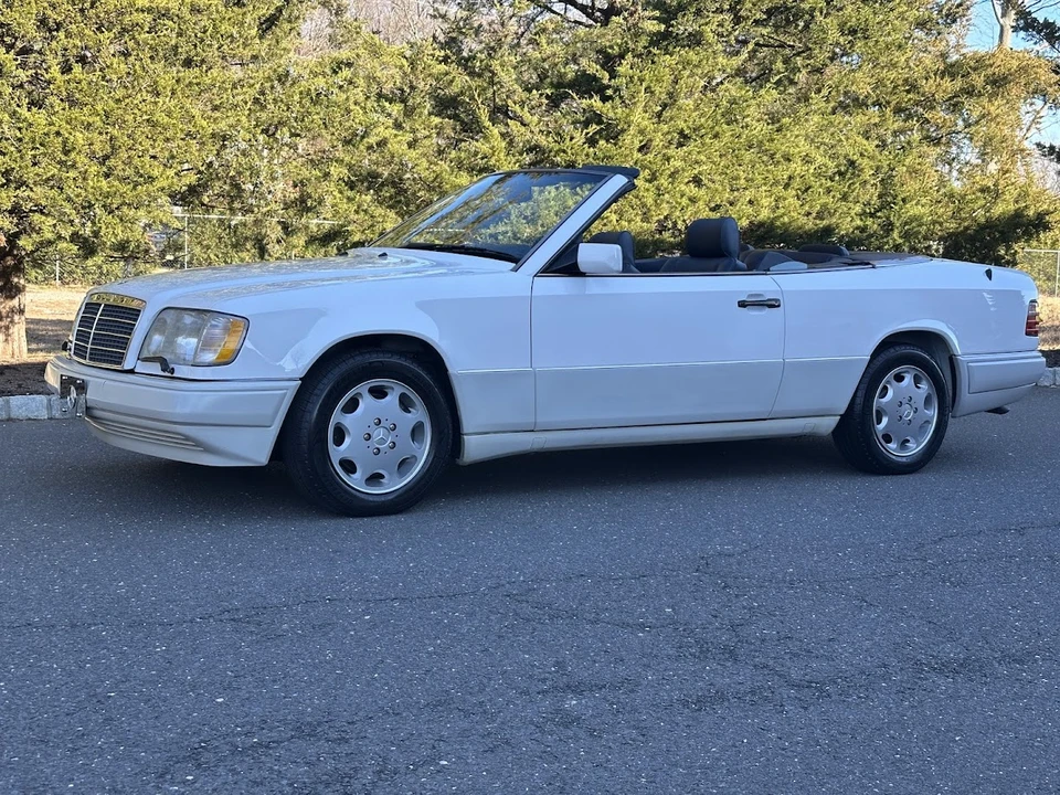 1994 Mercedes-Benz W124 E-Class - Image 2 of 31