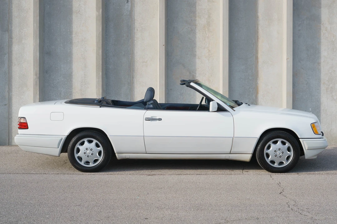 1994 Mercedes-Benz W124 E-Class - Image 12 of 31