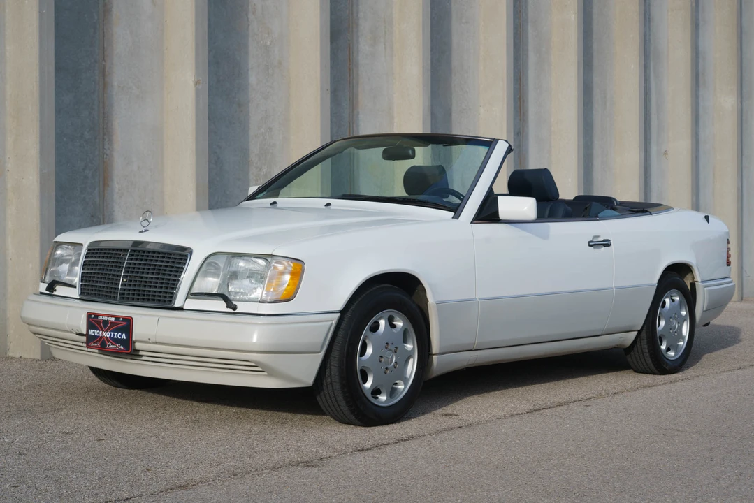 1994 Mercedes-Benz W124 E-Class - Image 2 of 31