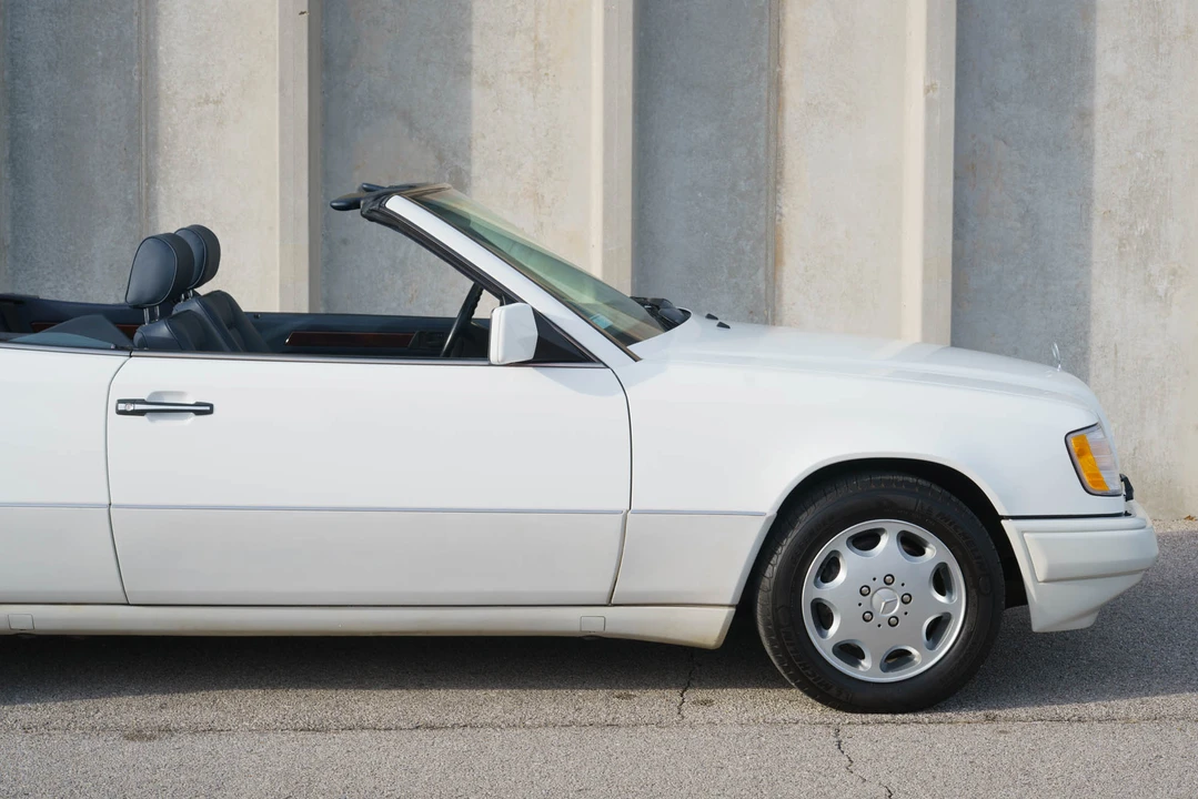 1994 Mercedes-Benz W124 E-Class - Image 23 of 31