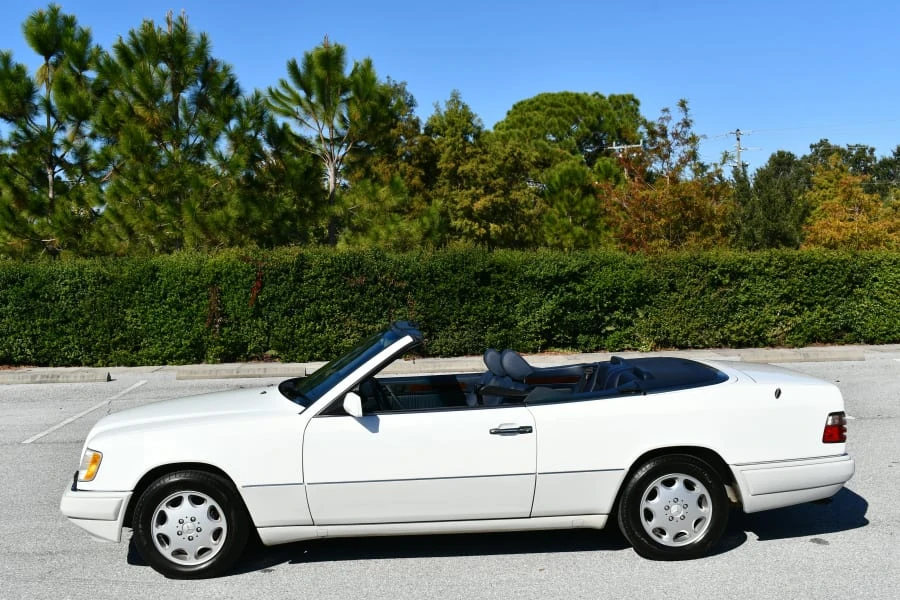 1994 Mercedes-Benz W124 E-Class - Image 2 of 27